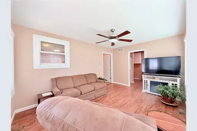 613 McKenna Drive, Williamstown, WV 26187 - Photo 21