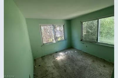 19205 Arrowhead Avenue, Loveland, OH 44119 - Photo 13