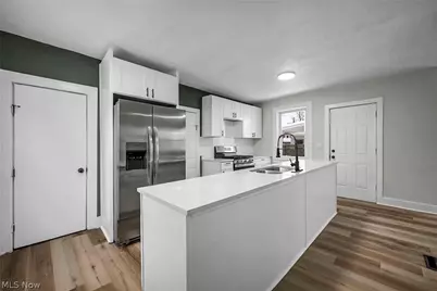 1939 W 54th Street, Loveland, OH 44102 - Photo 5