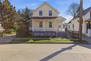 1939 W 54th St, Loveland, OH 44102 - Photo 1