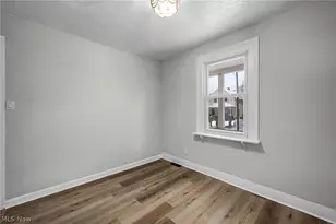 1939 W 54th St, Loveland, OH 44102 - Photo 21