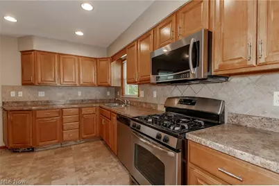 31435 Bayridge Boulevard, Willowick, OH 44095 - Photo 9