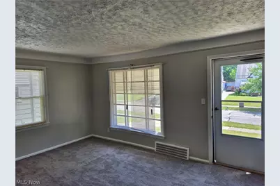 14211 Tabor Avenue, Maple Heights, OH 44137 - Photo 7