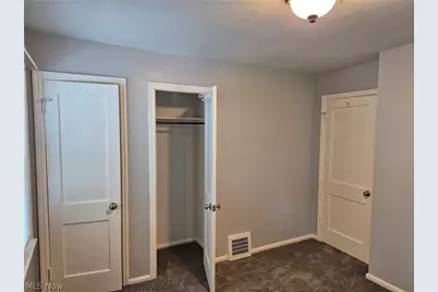 14211 Tabor Avenue, Maple Heights, OH 44137 - Photo 9