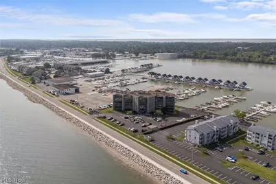 711 W Lakeshore Drive #203, Port Clinton, OH 43452 - Photo 25