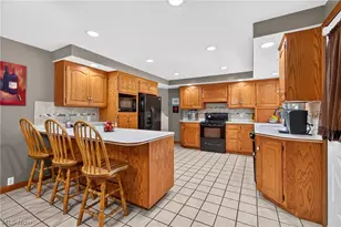 1912 Tremont St, Dover, OH 44622 - Photo 7