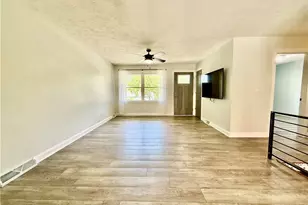 424 Garner Dr, Mogadore, OH 44260 - Photo 17