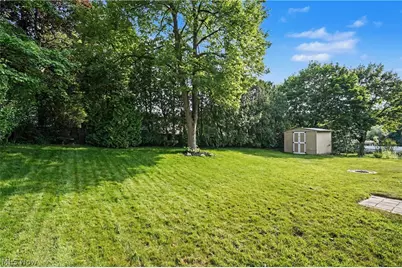 2904 Burr Oak Drive, Akron, OH 44333 - Photo 27