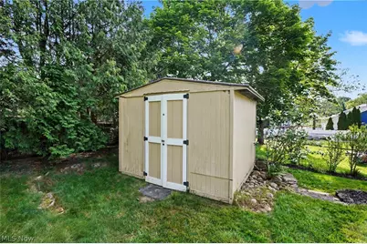 2904 Burr Oak Drive, Akron, OH 44333 - Photo 25
