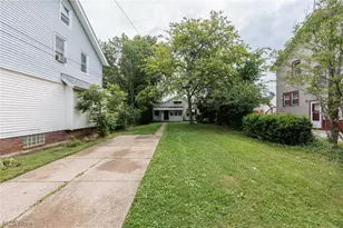 4313 W 52nd St, Loveland, OH 44144 - Photo 3