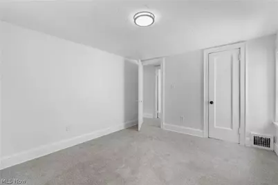 690 Storer Avenue, Akron, OH 44320 - Photo 19