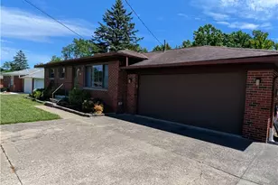 3960 Marie Dr, Brunswick, OH 44212 - Photo 3