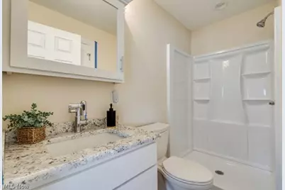 301 Avis Avenue NW, Massillon, OH 44646 - Photo 9