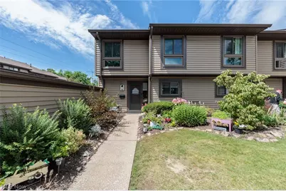 1135 Canyon View Road #101, Northfield, OH 44067 - Photo 1