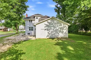547 S Main St, Hubbard, OH 44425 - Photo 31