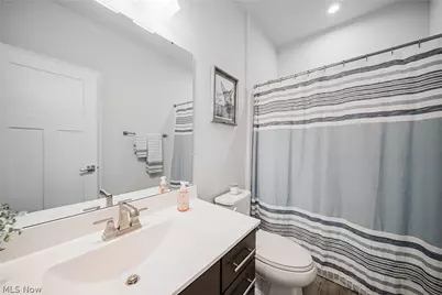 34633 N Legends Way, Grafton, OH 44044 - Photo 23