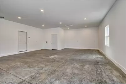 821 SW Miller Avenue, Sugarcreek, OH 44681 - Photo 23