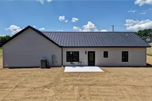 821 SW Miller Ave, Sugarcreek, OH 44681 - Photo 29