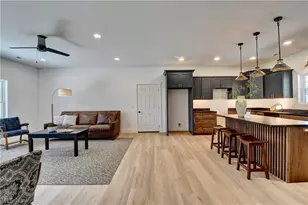 821 SW Miller Ave, Sugarcreek, OH 44681 - Photo 9
