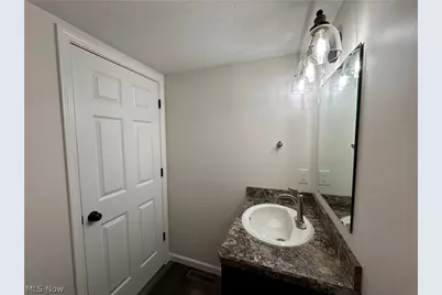 371 Sexton Street, Struthers, OH 44471 - Photo 9
