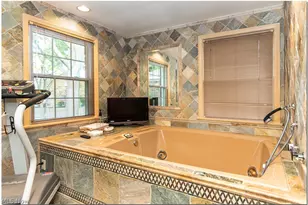 2677 Rocklyn Rd, Huber Heights, OH 44122 - Photo 25