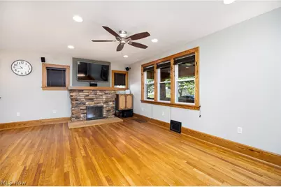 342 E Catawba Avenue, Akron, OH 44301 - Photo 15