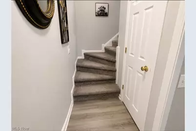 17619 Wildwood Lane, Loveland, OH 44119 - Photo 15