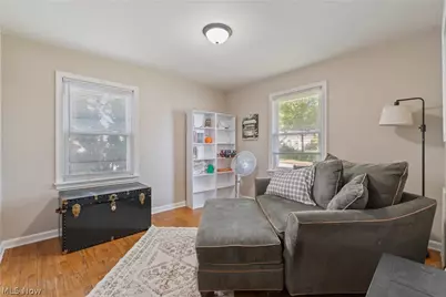 209 Grove Avenue, Cuyahoga Falls, OH 44221 - Photo 11