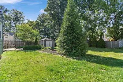 209 Grove Avenue, Cuyahoga Falls, OH 44221 - Photo 23