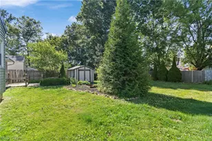 209 Grove Ave, Cuyahoga Falls, OH 44221 - Photo 23