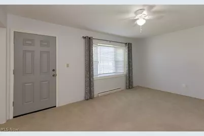 520 Ironwood Court, Elyria, OH 44035 - Photo 5