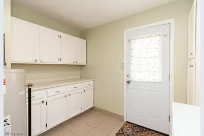 520 Ironwood Court, Elyria, OH 44035 - Photo 17