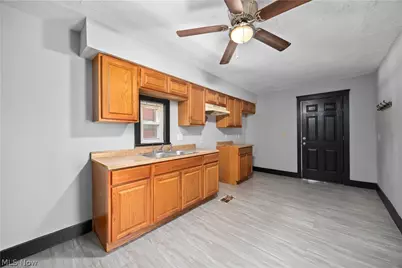 1592 Newman Avenue, Oakwood, OH 44107 - Photo 3