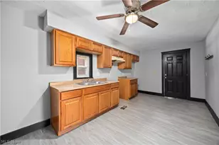 1592 Newman Ave, Oakwood, OH 44107 - Photo 3