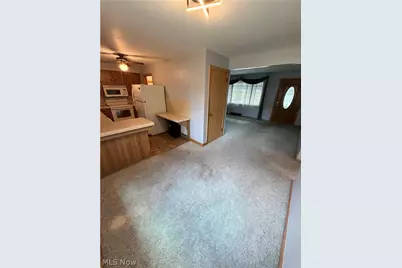 521 Collins Avenue, Austintown, OH 44515 - Photo 5