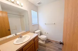 1004 Bellows St, Akron, OH 44311 - Photo 9