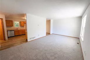 1004 Bellows St, Akron, OH 44311 - Photo 3