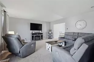 5627 Alcorn Ave, Louisville, OH 44641 - Photo 15