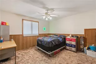 81 Lerue St, Apple Creek, OH 44606 - Photo 13