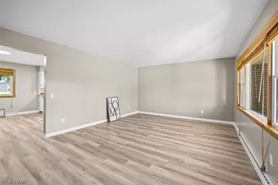 237 9th Street NW, North Canton, OH 44720 - Photo 7