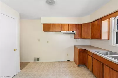 353 Southeast Avenue, Tallmadge, OH 44278 - Photo 11