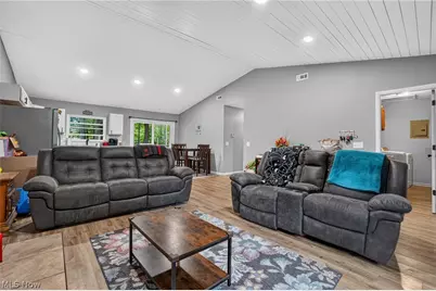 628 Park Oval, Madison, OH 44057 - Photo 7