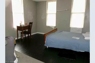 927 Bloomfield Avenue, Akron, OH 44302 - Photo 9