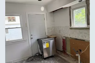3061 Albion Road, Loveland, OH 44120 - Photo 5