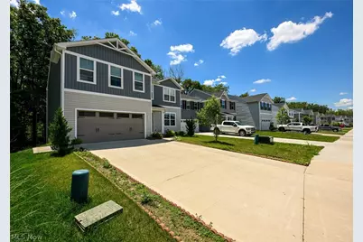 3220 Sunny Brook Drive, Akron, OH 44312 - Photo 3