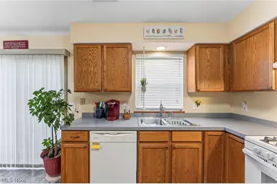 5401 Pebble Creek Lane, Perry, OH 44077 - Photo 9