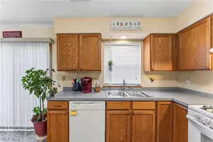5401 Pebble Creek Ln, Perry, OH 44077 - Photo 9