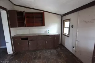 14413 Ellsworth Rd, Berlin Center, OH 44401 - Photo 5