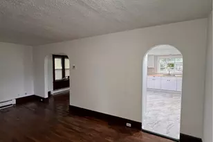 1186 Pondview Ave, Akron, OH 44305 - Photo 3