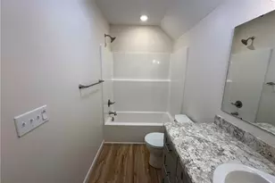 90 Center St, Struthers, OH 44471 - Photo 17